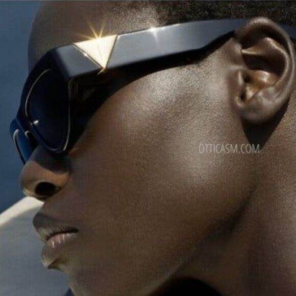 Bottega Veneta BV1176S 001 Sunglasses Black Grey Cat Eye Women main image 10